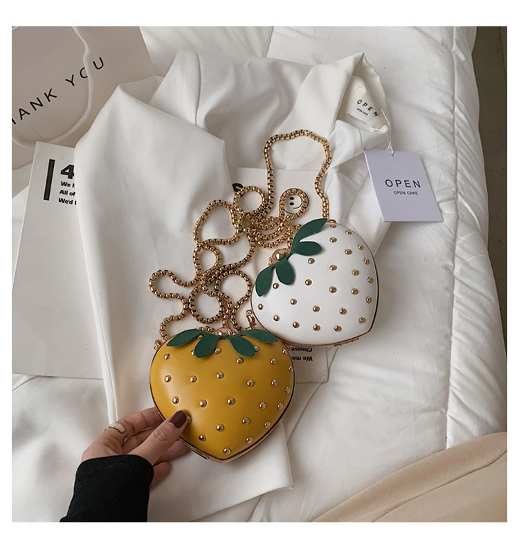 Wholesale Pu Cute Strawberry Chain Bag